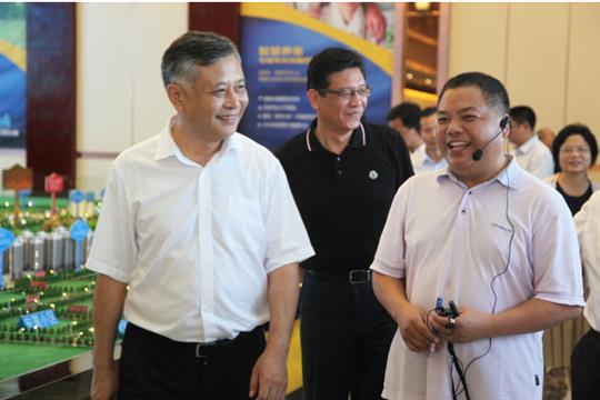 搶抓機(jī)遇，順應(yīng)發(fā)展 ——紅河小鎮(zhèn)迎來自治區(qū)考察活動(dòng)