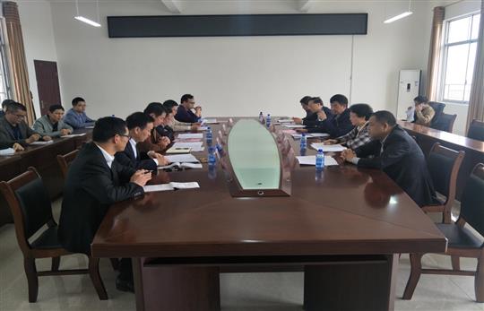 關(guān)注貧困學(xué)子成長(zhǎng)，市政協(xié)、裕達(dá)集團(tuán)赴象州開(kāi)展“揚(yáng)帆班”教學(xué)成果調(diào)研座談