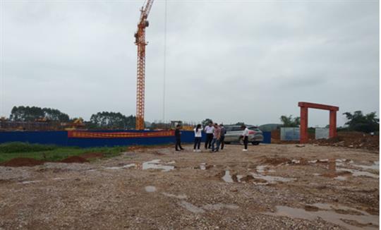 我司與永佳公司開(kāi)展勞務(wù)實(shí)名系統(tǒng)及視頻監(jiān)控系統(tǒng)建設(shè)實(shí)地考察